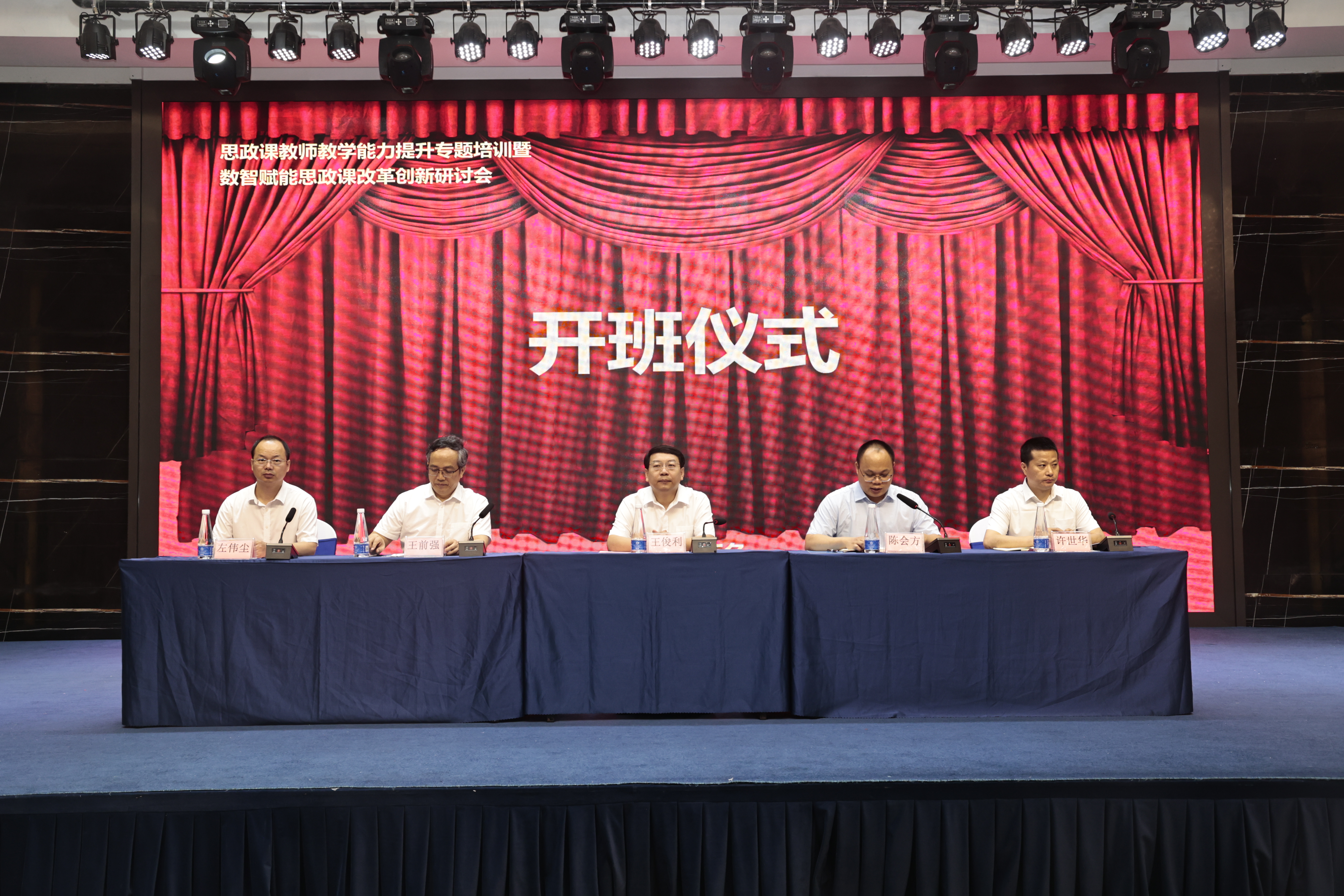 d69fcc020279eb2b283e61b2824b074a.jpg 英国上市公司365