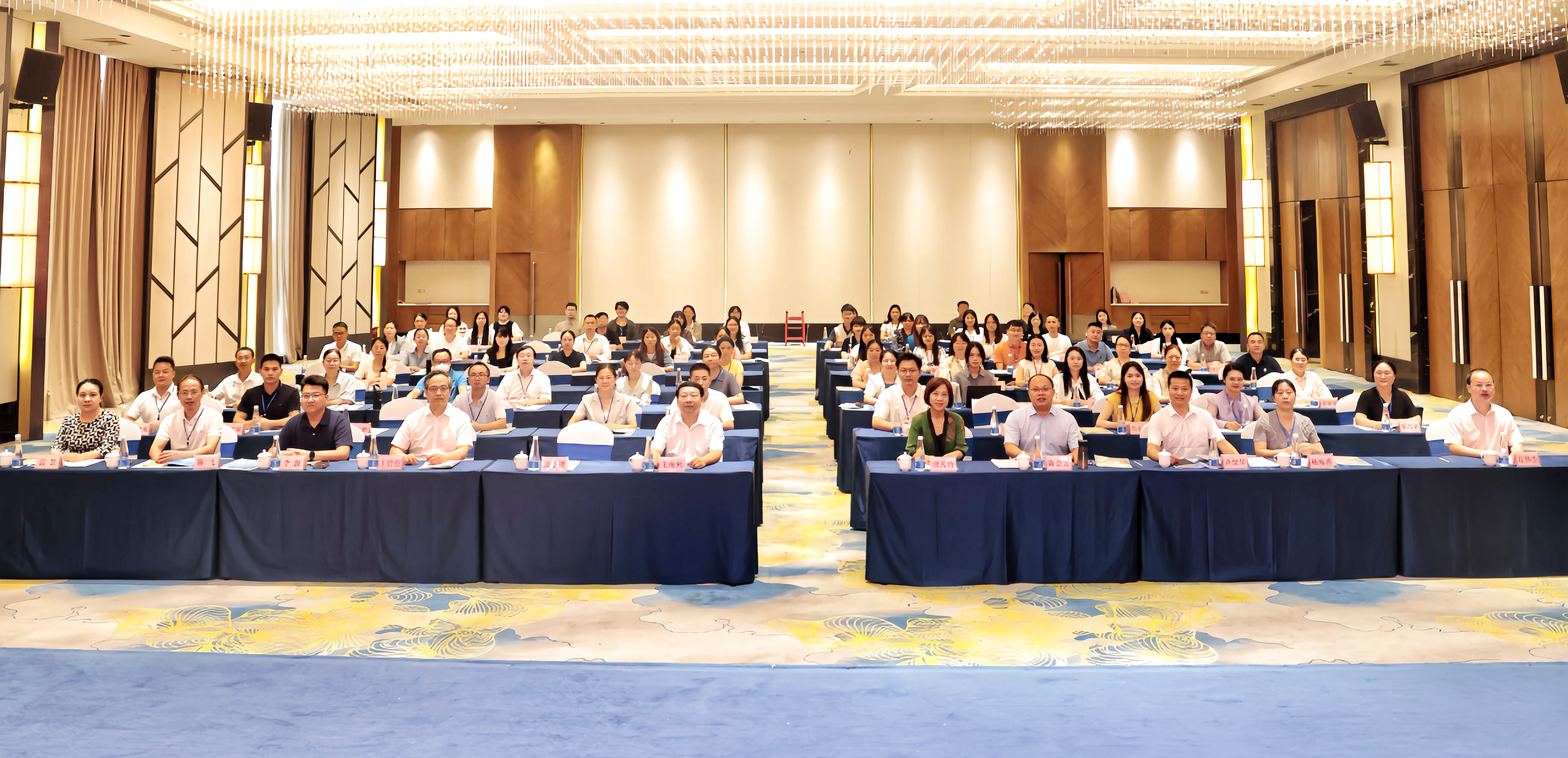 20c9e1aa21b0f06b7ad66d70612d5d28(1).jpg 英国上市公司365