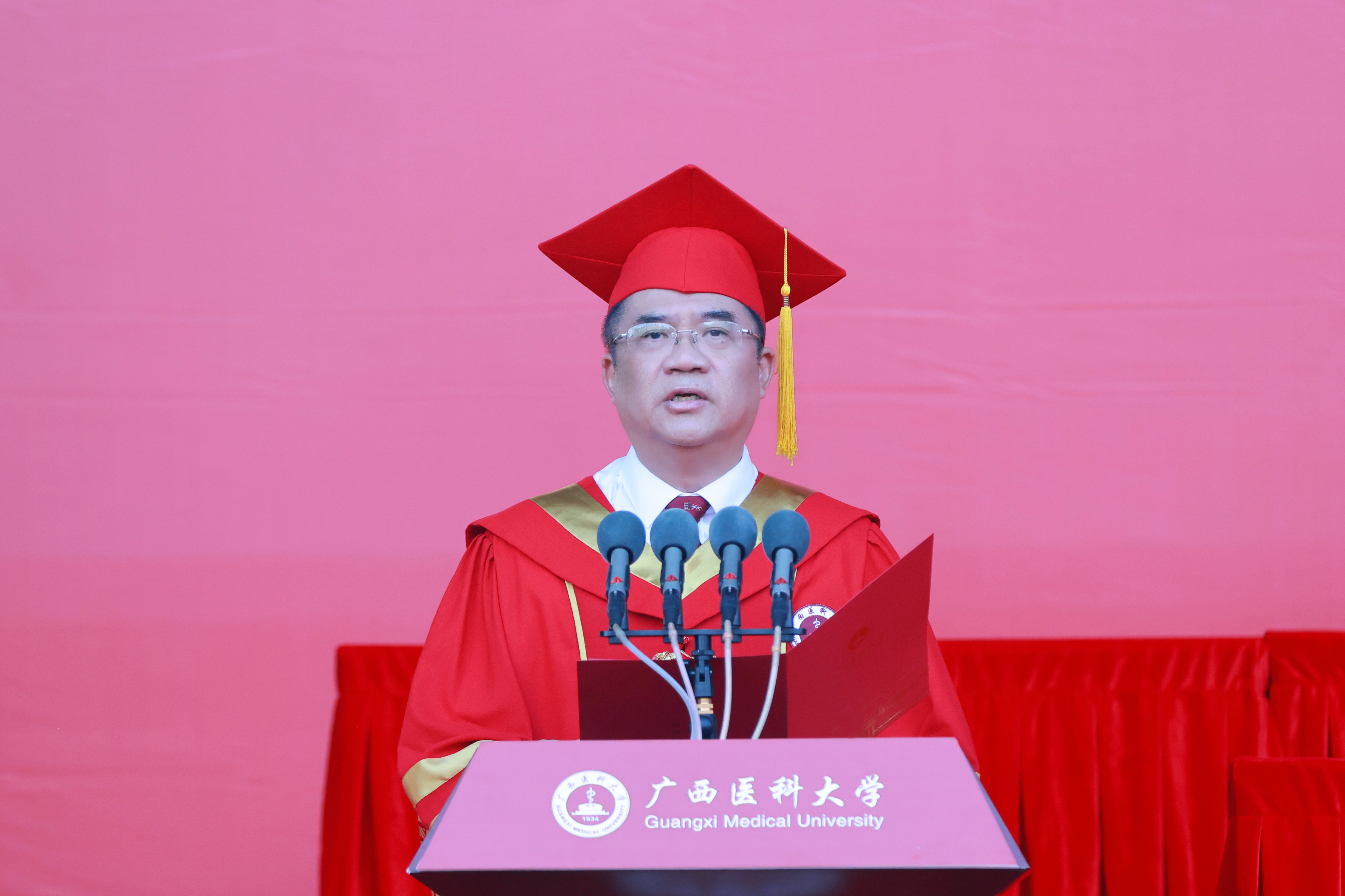 微信图片_20250626160609 拷贝.jpg 英国上市公司365