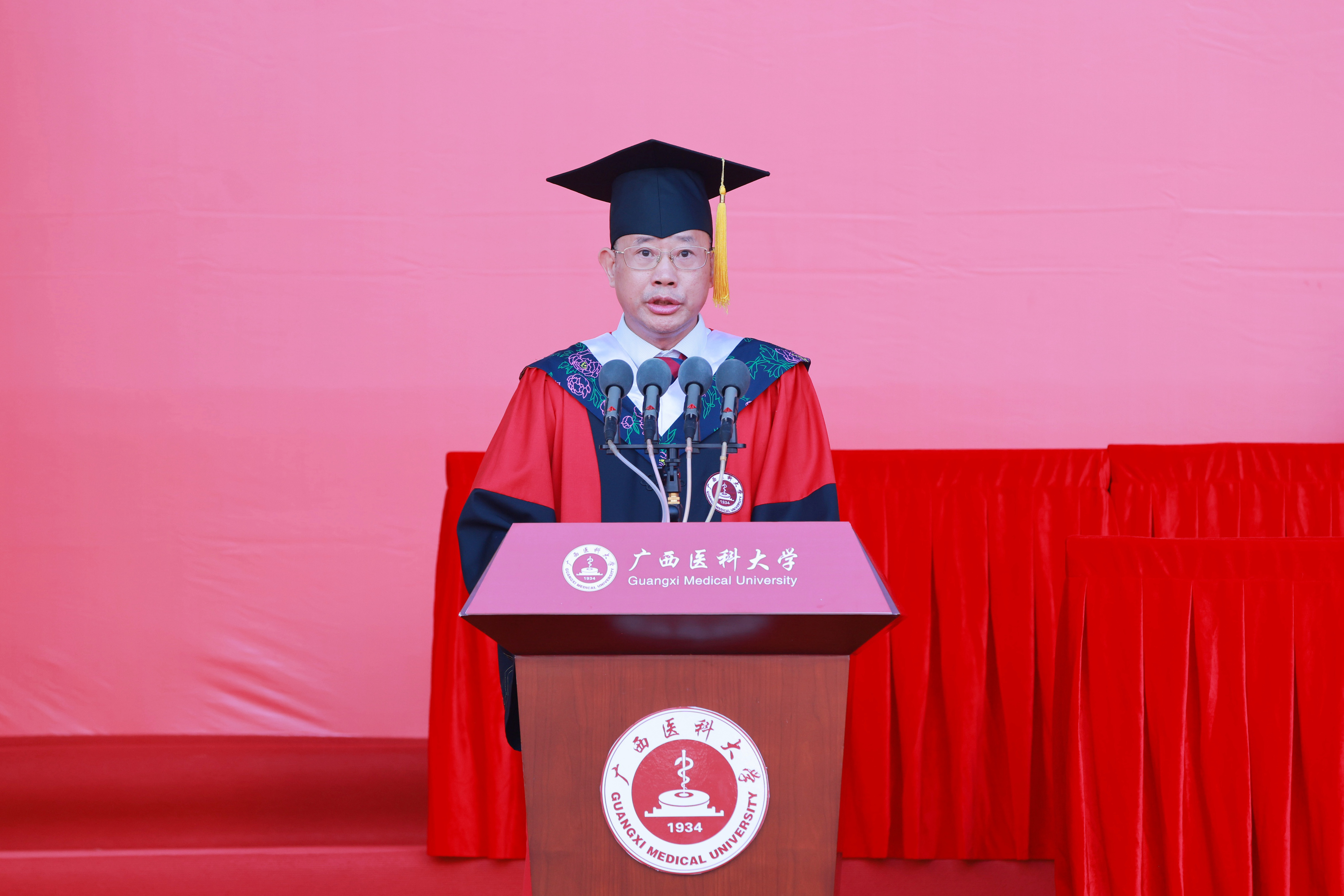 微信图片_20250626160531.jpg 英国上市公司365