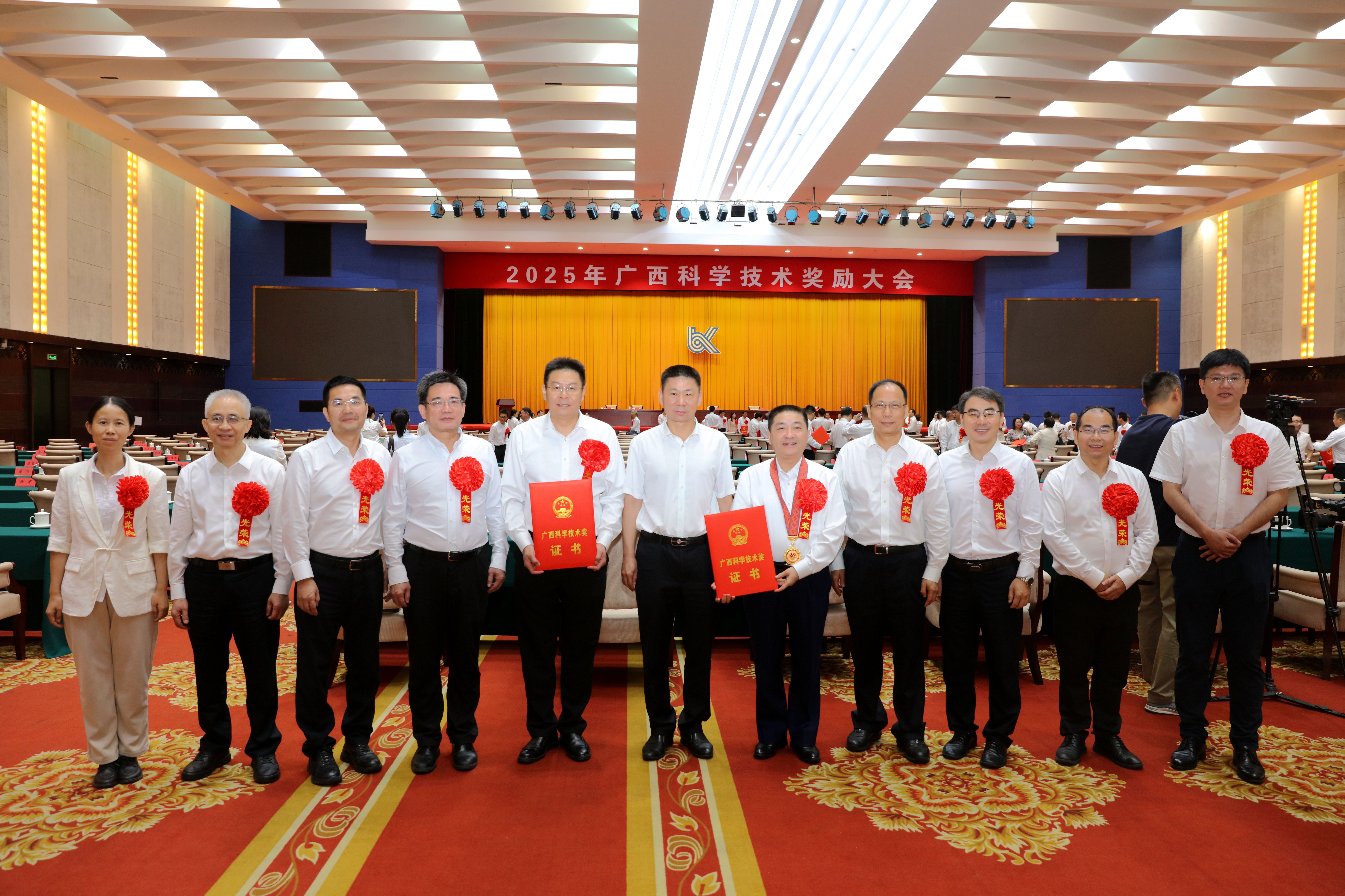 微信图片_2025-07-04_185501_954_副本.jpg 英国上市公司365