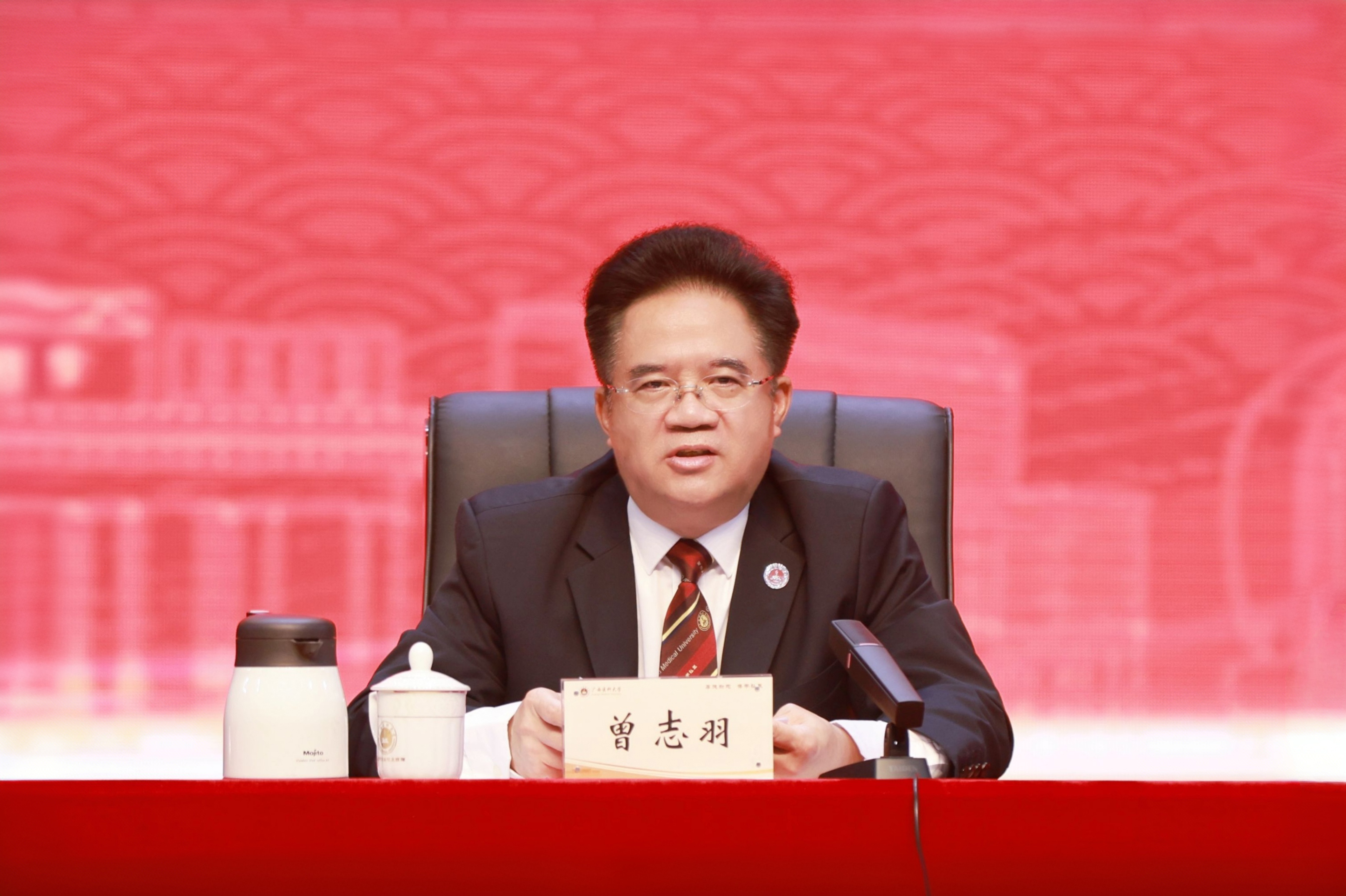 671c43427d3fd6feb99c03e8f1b3610c.jpg 英国上市公司365
