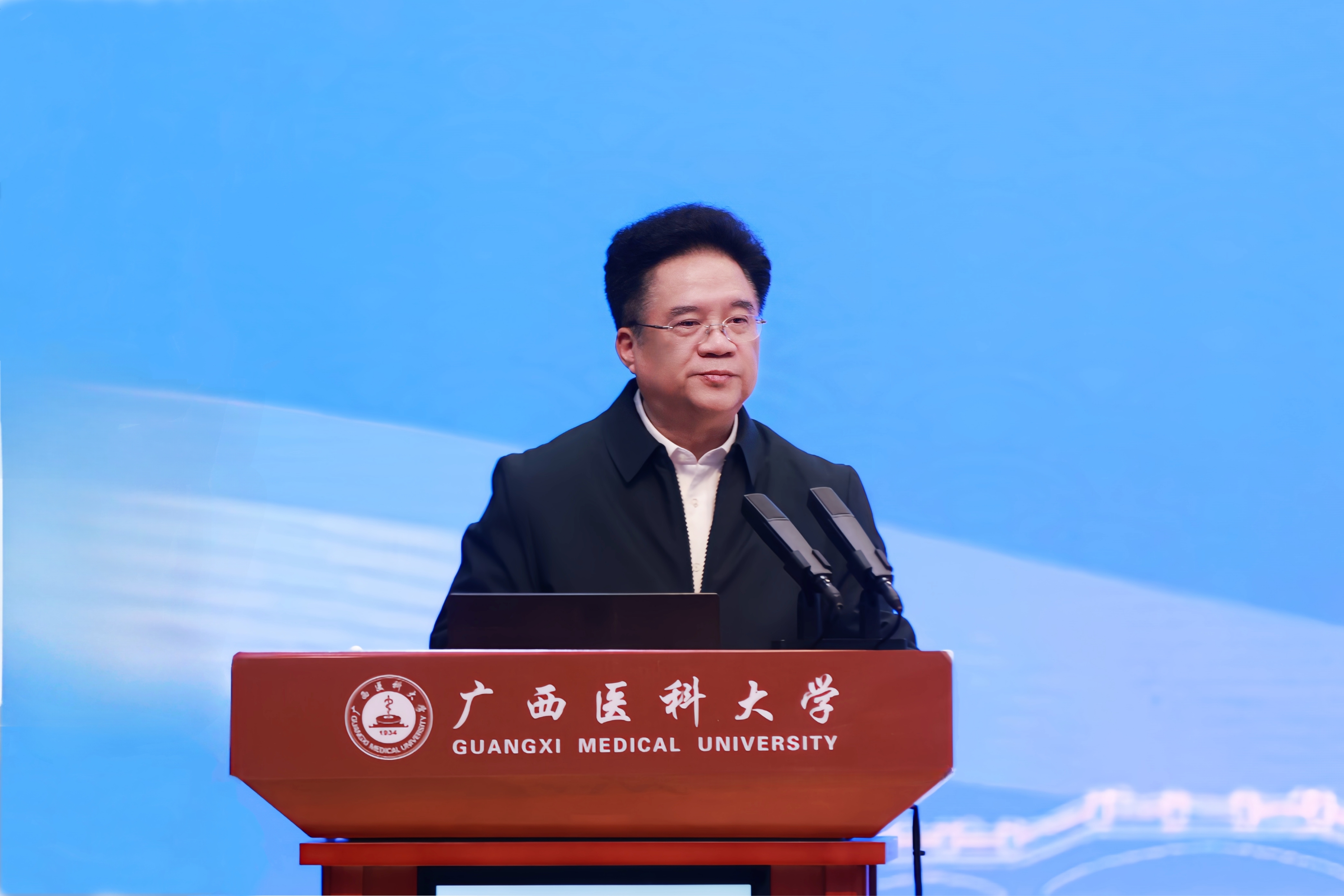 英国上市公司365