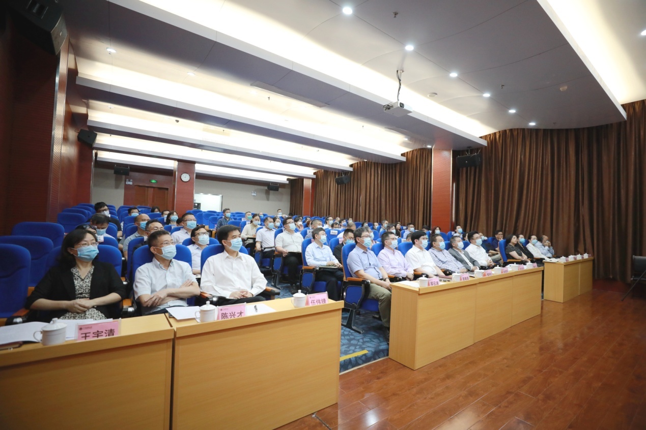 英国上市公司365